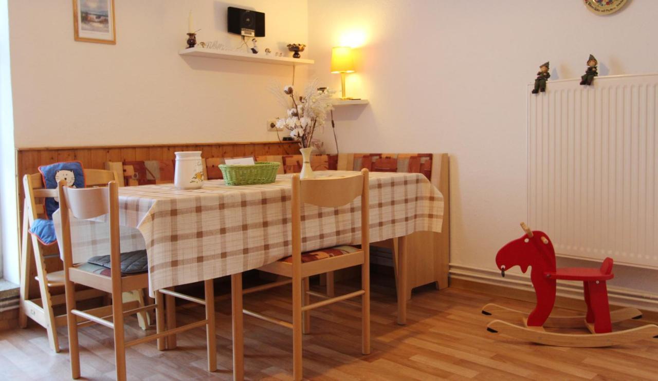 Ferienwohnung Familienwohnung Kröpelin Exterior foto